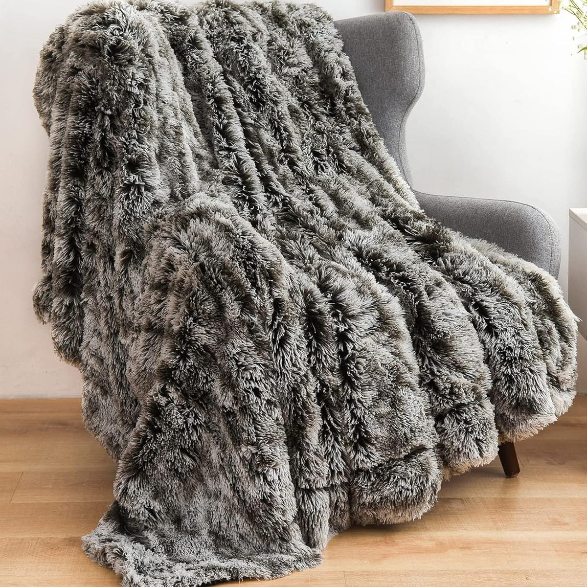 gray fuzzy blanket